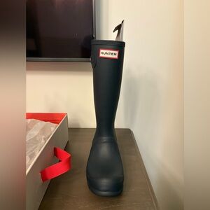 NWT Navy Hunter Boots- Kids